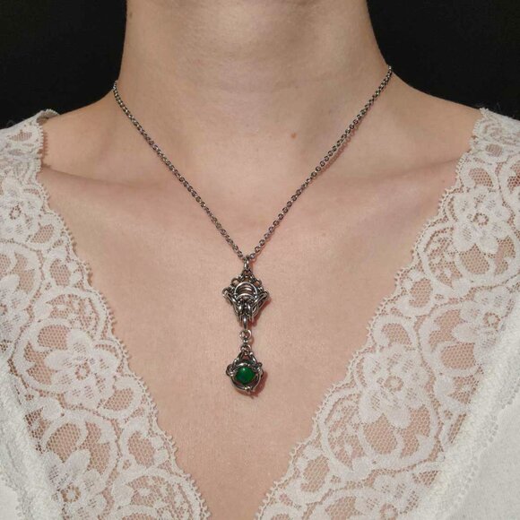Classic & elegant green aventurine pearl and silver chainmaille necklace - Picture 2 of 8